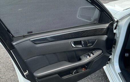 Mercedes-Benz E-Класс, 2011 год, 2 500 000 рублей, 15 фотография