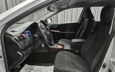 Toyota Camry, 2013 год, 1 695 000 рублей, 10 фотография