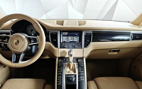 Porsche Macan I рестайлинг, 2015 год, 2 741 000 рублей, 15 фотография