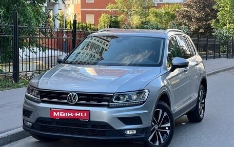 Volkswagen Tiguan II, 2019 год, 3 350 000 рублей, 1 фотография