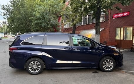 Toyota Sienna, 2020 год, 3 449 000 рублей, 1 фотография