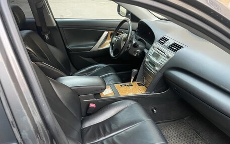 Toyota Camry, 2006 год, 1 050 000 рублей, 4 фотография