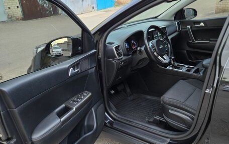 KIA Sportage IV рестайлинг, 2018 год, 2 473 000 рублей, 6 фотография