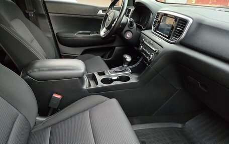 KIA Sportage IV рестайлинг, 2018 год, 2 473 000 рублей, 8 фотография