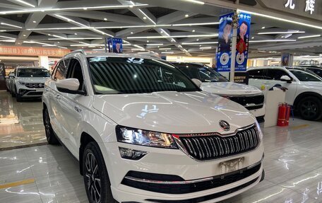 Skoda Karoq I, 2022 год, 2 280 000 рублей, 3 фотография