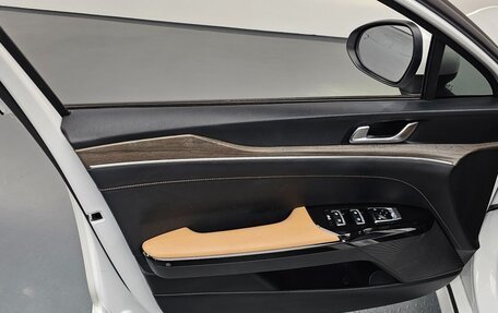 KIA K5, 2021 год, 2 308 008 рублей, 21 фотография