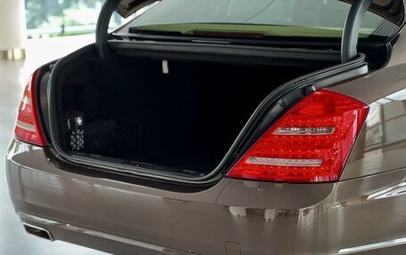 Mercedes-Benz S-Класс, 2012 год, 2 200 000 рублей, 31 фотография