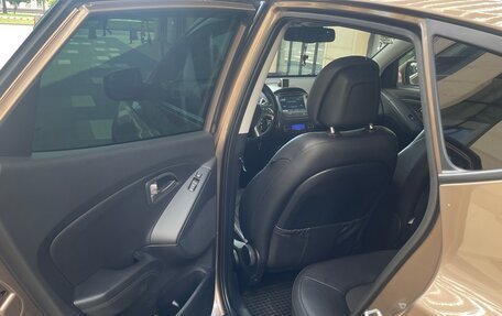 Hyundai ix35 I рестайлинг, 2014 год, 1 400 000 рублей, 17 фотография