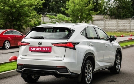 Lexus NX I, 2017 год, 2 399 000 рублей, 7 фотография