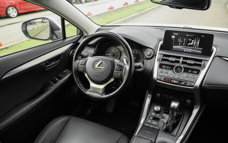 Lexus NX I, 2017 год, 2 399 000 рублей, 14 фотография