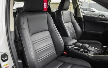 Lexus NX I, 2017 год, 2 399 000 рублей, 28 фотография