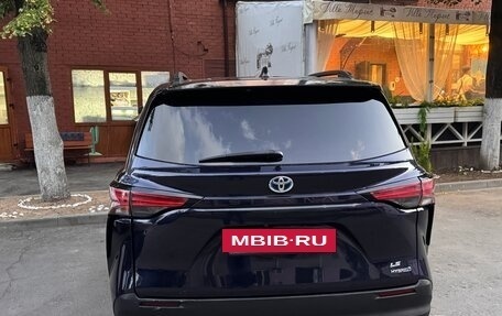 Toyota Sienna, 2020 год, 3 449 000 рублей, 2 фотография
