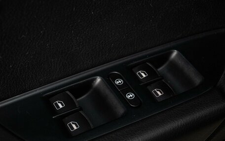 Volkswagen Touareg III, 2011 год, 1 505 000 рублей, 14 фотография