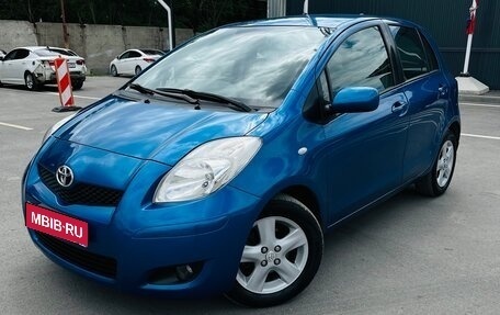 Toyota Yaris III рестайлинг, 2007 год, 650 000 рублей, 1 фотография