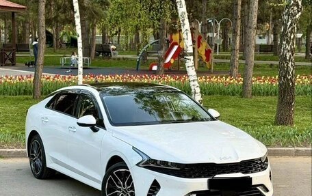 KIA K5, 2022 год, 2 400 000 рублей, 1 фотография