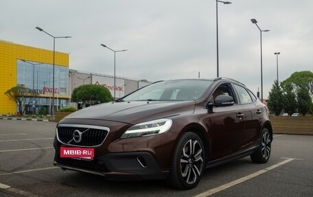 Volvo V40 Cross Country I, 2019 год, 2 100 000 рублей, 1 фотография