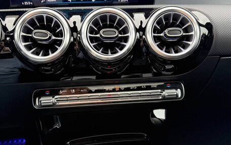 Mercedes-Benz CLA, 2021 год, 2 600 000 рублей, 14 фотография