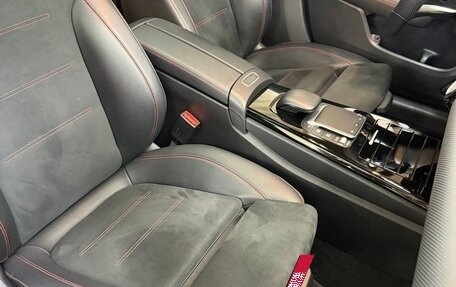Mercedes-Benz CLA, 2021 год, 2 600 000 рублей, 10 фотография