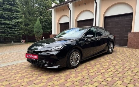 Toyota Camry, 2024 год, 3 599 000 рублей, 2 фотография