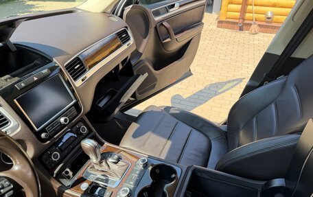 Volkswagen Touareg III, 2014 год, 2 600 000 рублей, 14 фотография