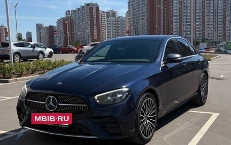 Mercedes-Benz E-Класс, 2020 год, 3 900 000 рублей, 2 фотография