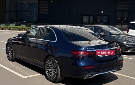 Mercedes-Benz E-Класс, 2020 год, 3 900 000 рублей, 5 фотография