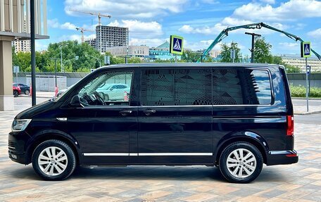 Volkswagen Multivan T6 рестайлинг, 2018 год, 3 700 000 рублей, 9 фотография