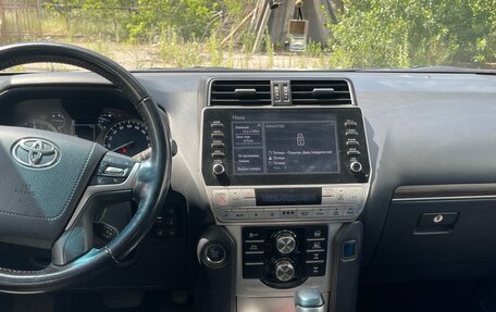 Toyota Land Cruiser Prado 150 рестайлинг 2, 2021 год, 6 500 000 рублей, 9 фотография