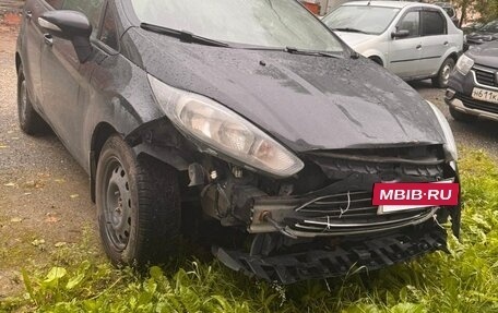 Ford Fiesta, 2015 год, 350 000 рублей, 2 фотография