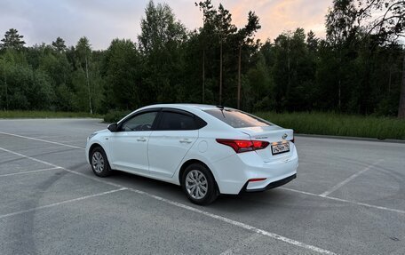Hyundai Solaris II рестайлинг, 2017 год, 860 000 рублей, 8 фотография