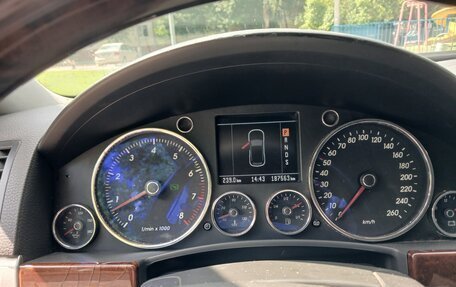 Volkswagen Touareg III, 2003 год, 600 000 рублей, 12 фотография