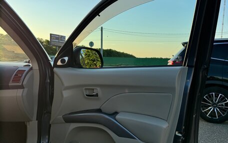Mitsubishi Outlander III рестайлинг 3, 2008 год, 1 250 000 рублей, 24 фотография