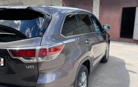 Toyota Highlander III, 2014 год, 3 100 000 рублей, 7 фотография