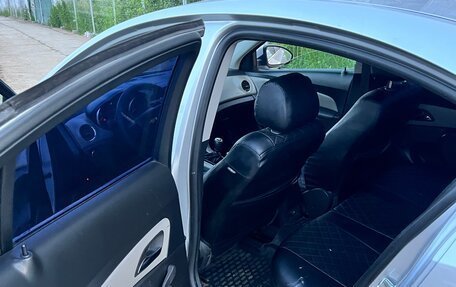 Chevrolet Cruze II, 2011 год, 390 000 рублей, 13 фотография