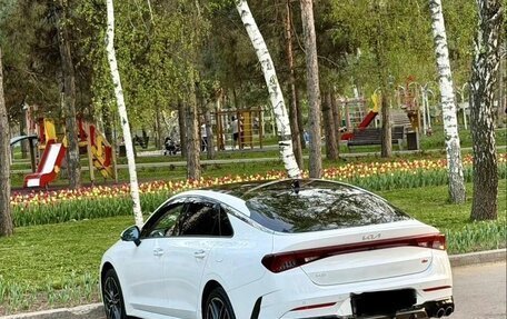 KIA K5, 2022 год, 2 400 000 рублей, 4 фотография