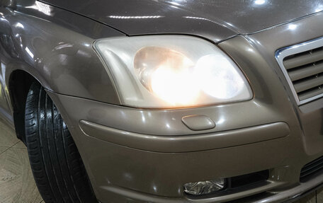 Toyota Avensis III рестайлинг, 2005 год, 729 000 рублей, 8 фотография