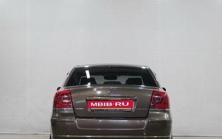 Toyota Avensis III рестайлинг, 2005 год, 729 000 рублей, 6 фотография