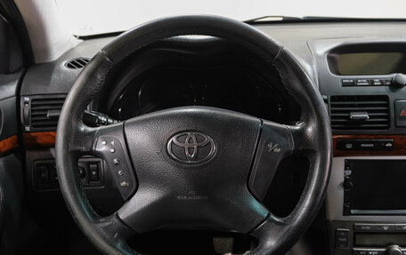 Toyota Avensis III рестайлинг, 2005 год, 729 000 рублей, 21 фотография