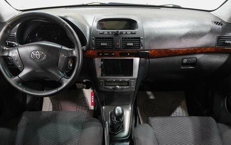 Toyota Avensis III рестайлинг, 2005 год, 729 000 рублей, 19 фотография