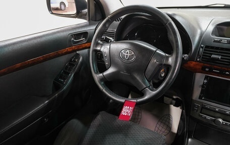 Toyota Avensis III рестайлинг, 2005 год, 729 000 рублей, 17 фотография
