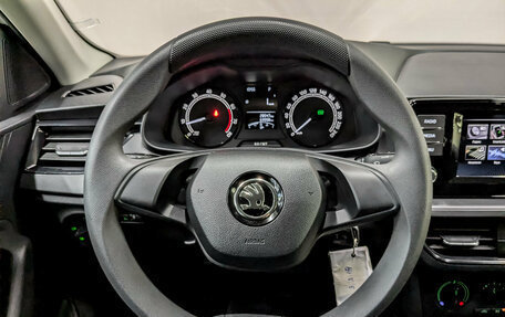Skoda Rapid II, 2021 год, 1 679 000 рублей, 22 фотография