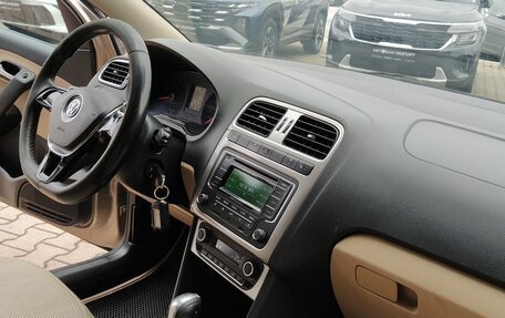 Volkswagen Polo VI (EU Market), 2015 год, 849 000 рублей, 14 фотография