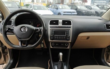 Volkswagen Polo VI (EU Market), 2015 год, 849 000 рублей, 19 фотография