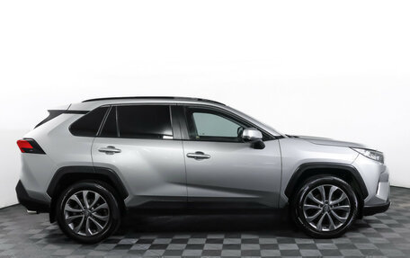 Toyota RAV4, 2019 год, 2 290 000 рублей, 5 фотография