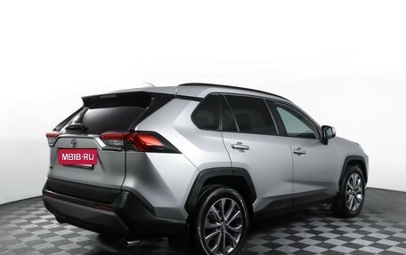 Toyota RAV4, 2019 год, 2 290 000 рублей, 6 фотография