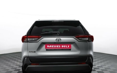 Toyota RAV4, 2019 год, 2 290 000 рублей, 7 фотография