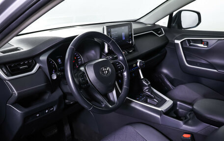 Toyota RAV4, 2019 год, 2 290 000 рублей, 16 фотография