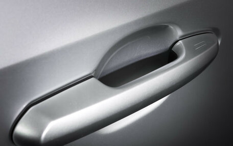 Toyota RAV4, 2019 год, 2 290 000 рублей, 24 фотография