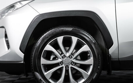 Toyota RAV4, 2019 год, 2 290 000 рублей, 25 фотография