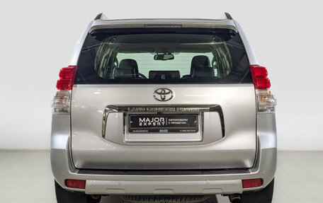 Toyota Land Cruiser Prado 150 рестайлинг 2, 2013 год, 2 770 000 рублей, 6 фотография